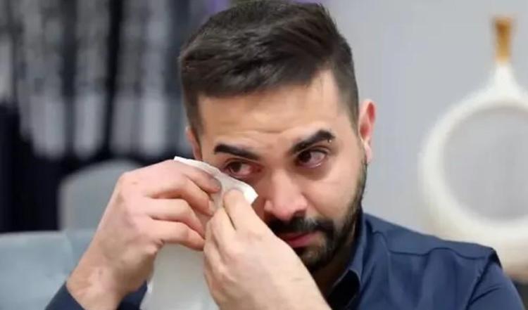O AN HİÇ GÖZÜMÜN ÖNÜNDEN GİTMİYOR