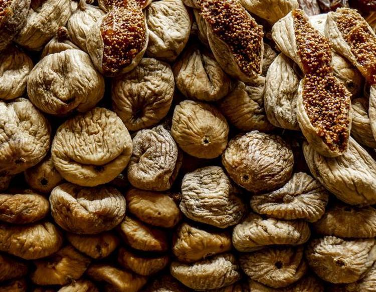 İbn-i Sinanın favori meyvesi Böbrekteki kumları temizleyip ciltteki lekeleri silgi gibi siliyor