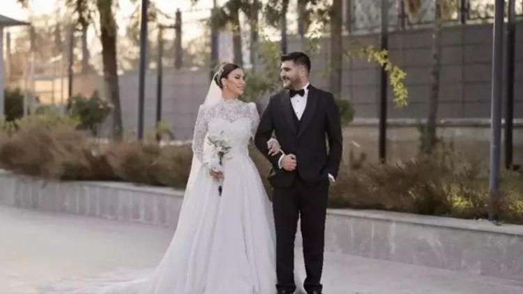 GEÇEN SENE EVLENDİ