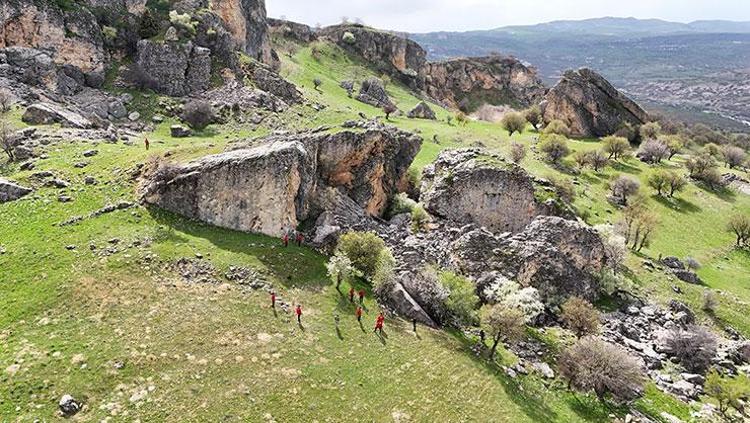 Gülistan Dokunun mezar yeri aranıyor Yeraltı radarları devrede: Mağaralar taranıyor