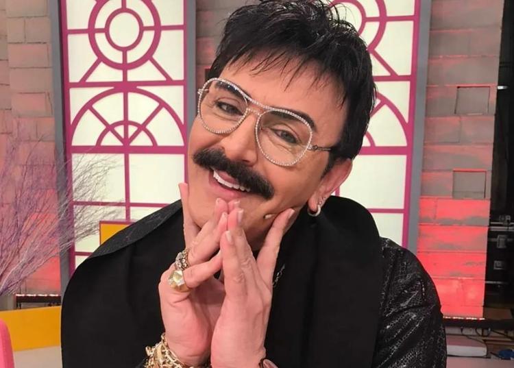 Muammer Ketenci, Gülşen ve Demet Akalını topa tuttu
