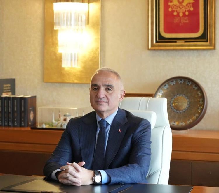 Bakan Ersoy Hataylı çocukların hayalini gerçekleştirdi Hatayda dinlenen talep Ankarada karşılık buldu
