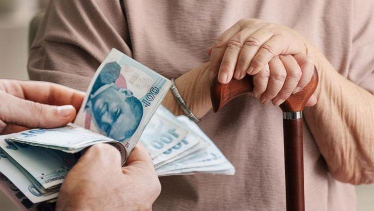 Bakan Işıkhandan emekliye bayram ikramiyesi açıklaması