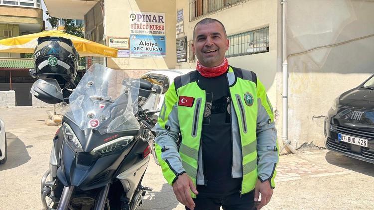 45 yaşındaki adam imkansızı başardı 21 günde 7 bin kilometrelik umre yolculuğu