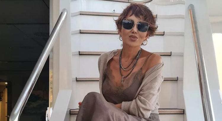Serap Paköz kemoterapi sürecini paylaştı Her seans zafere bir adım