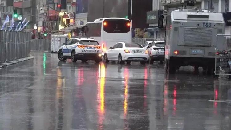 KADIKÖY MEYDAN KAPATILDI: ÇOK SAYIDA EKİP VE TOMA SEVK EDİLDİ
