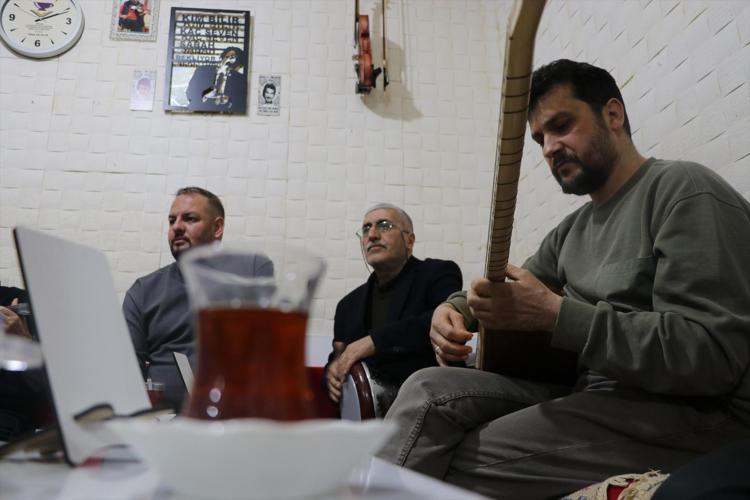 STRES ATMAK İÇİN GELİYORLAR