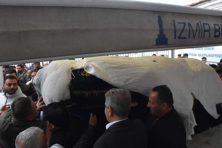Estetik ameliyatı sonu oldu Genç Hatice gelinliğiyle toprağa verildi
