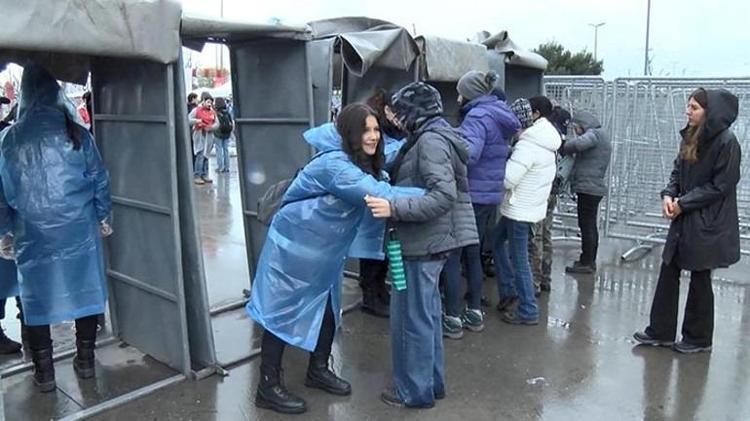 KARTAL MEYDANINDAKİ 1 MAYIS KUTLAMASI BAŞLADI