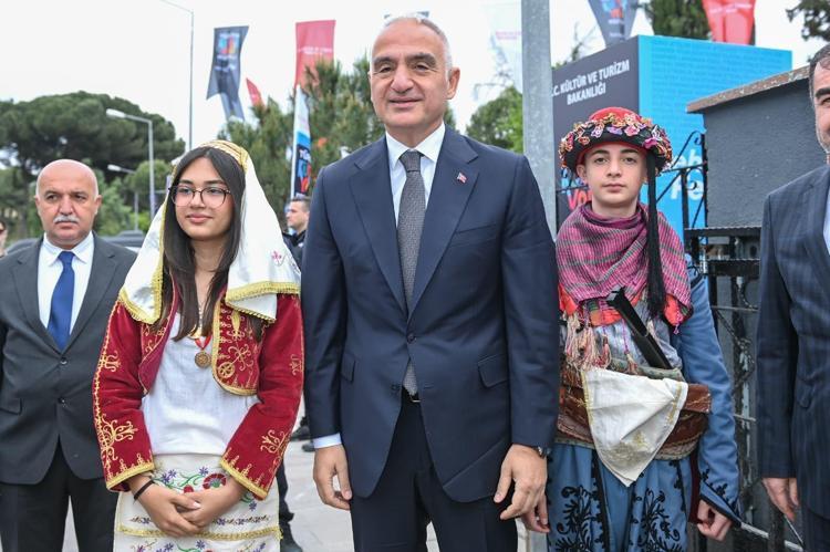 Dev festival Aydına ulaştı Şehirde hayat festivale dönüşüyor