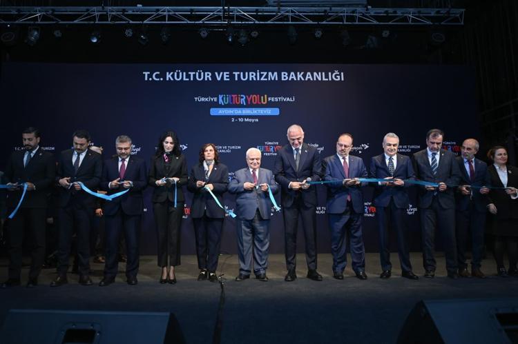 Dev festival Aydına ulaştı Şehirde hayat festivale dönüşüyor