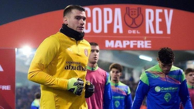 Fenerbahçeye iki sürpriz teklif birden Beklenmedik bonservis geliri
