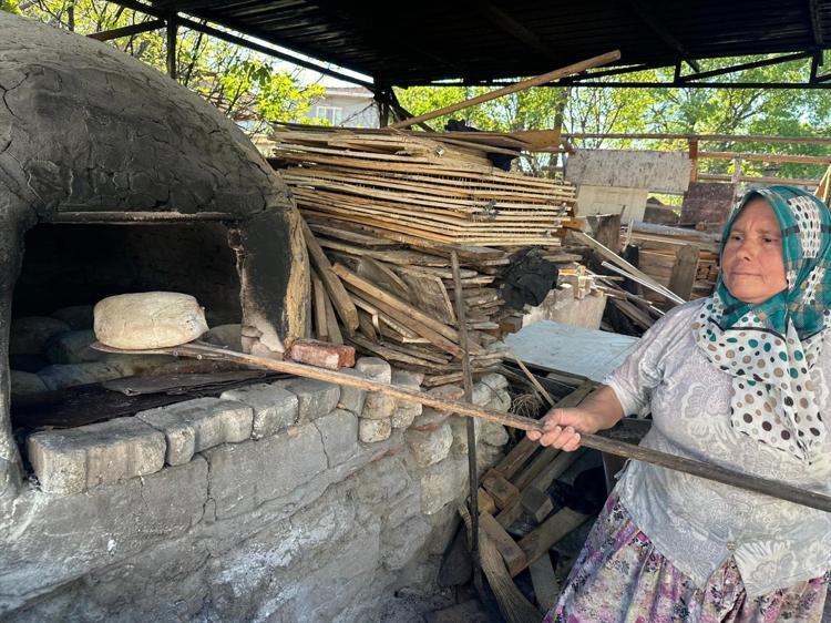 Bursada tek başına dev fırınlara rakip oldu Mayasında şifa olan ekmek: Gramajı ağır, fiyatı hafif
