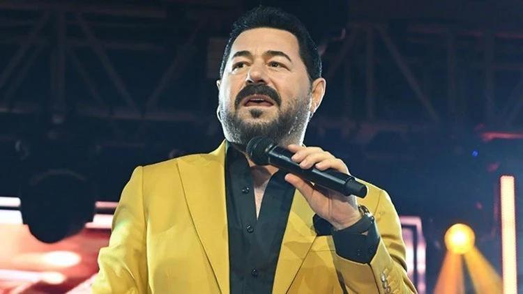 BİZİM GİYDİĞİMİZ KIYAFETLER SEYİRCİYE GEÇİYOR