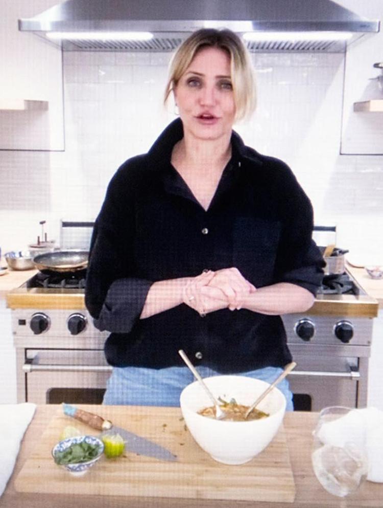 Cameron Diaz 53 yaşında anne oldu Üçüncü çocuğunu sessiz sedasız kucağına aldı