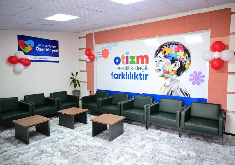 OTİZM YAŞAM VE DESTEK MERKEZİ TÖRENLE AÇILDI