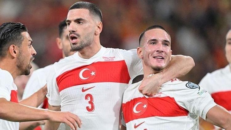 BERTUĞ VE DENİZ GÜL GÜNDEMDE