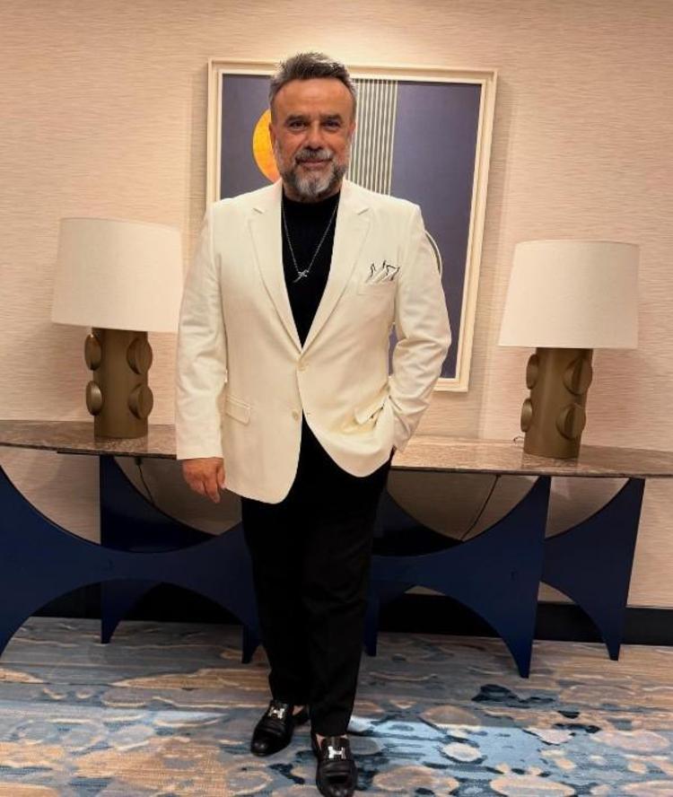 18 kilo veren Bülent Serttaş 20 yaş birden gençleşti