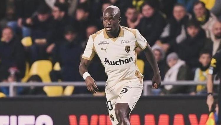 Beşiktaş’tan savunmaya Fransız duvarı Sarr için geri sayım