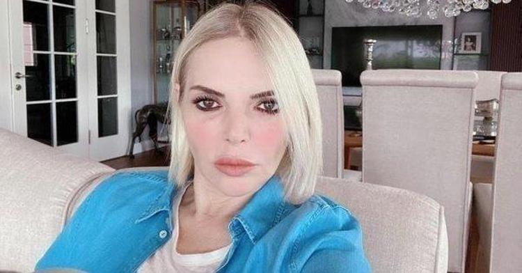BABASININ DOĞUM GÜNÜNÜ KUTLADI