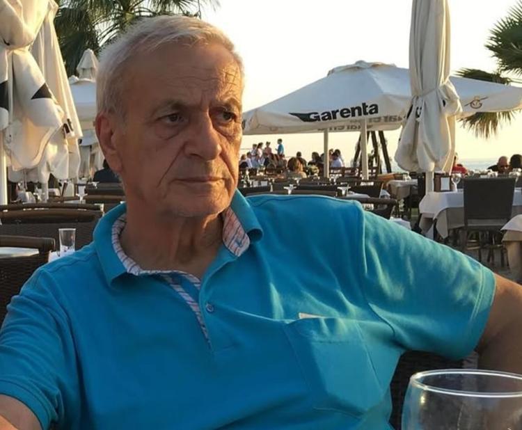 BABASINI KAYBETMİŞTİ