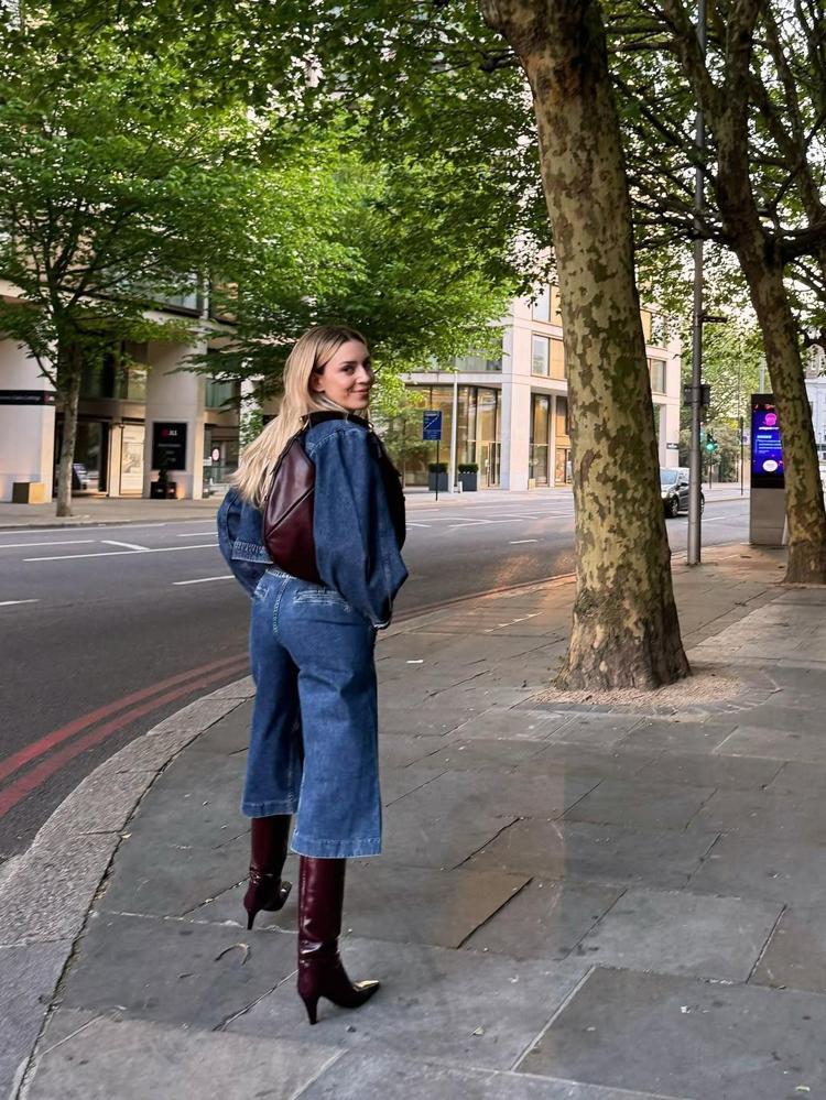 Sinem Kobal Londra sokaklarında şıklığıyla büyüledi