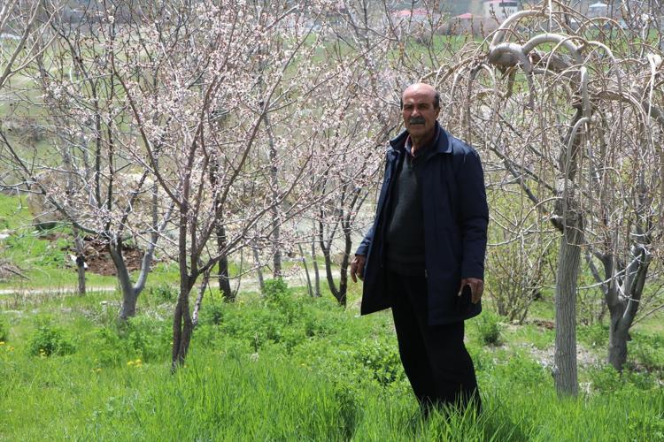 40 dakikalık mesafeyi 40 saniyeye indirdi Bahçesine öyle bir sistem kurdu ki...