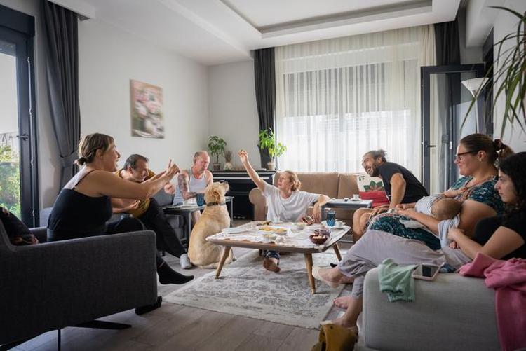 Çocuk yapanlara inanılmaz teşvik Sıfır araba ve iş imkanı sağlayacaklar