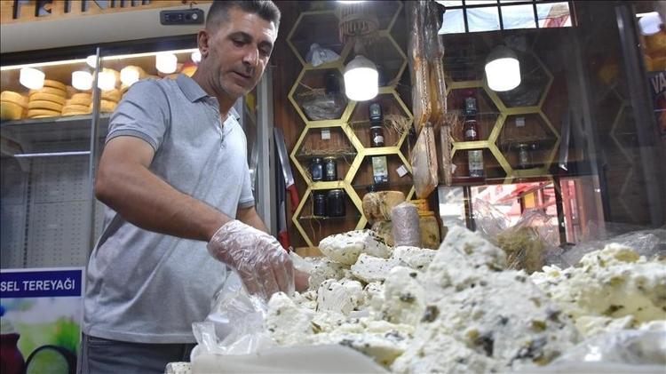 Van kahvaltısının favori lezzeti 20 farklı bitkiyle hazırlanıyor, en sağlıklı peynirler arasında