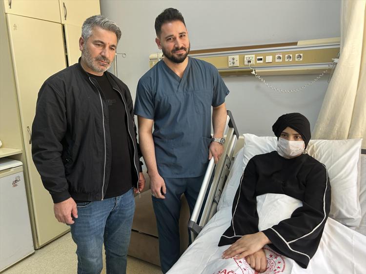 ÜST DÜZEY BİR AMELİYATTI