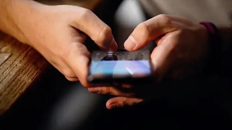 Instagramda bot hesap temizliği Ünlüler yüzbinlerce takipçi kaybetti