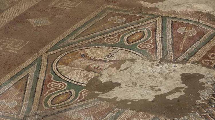 Zeugmanın tahtı sallanıyor Tokatta bulunan mozaik Çingene Kızını gölgede bırakabilir