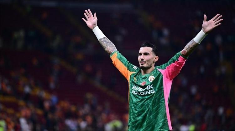 Galatasarayda Okan Buruk için sözleşme kararı Dursun Özbek açıkladı
