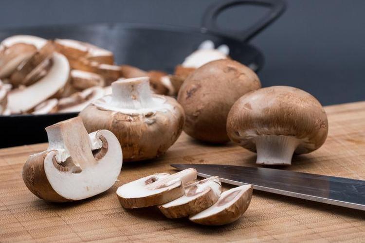 Kahvaltıya özel kavrulmuş mantar tarifi Etten daha fazla protein içeriyor