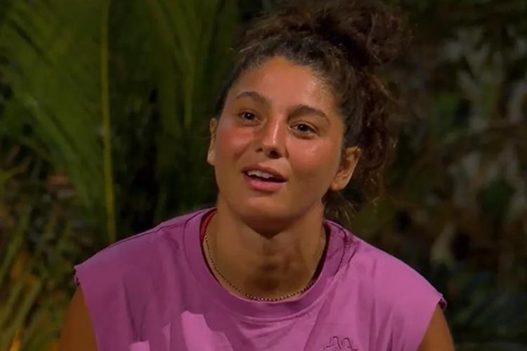 Survivordan diskalifiye olan Seren Ay Çetin gözyaşlarıyla sitem etti İstemiyorum