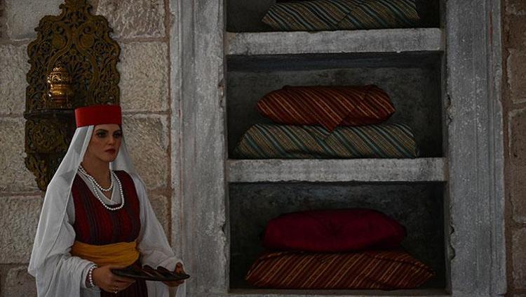 YAKLAŞIK 350 YAŞINDA OLAN BİNALARDAN SÖZ EDİYORUZ