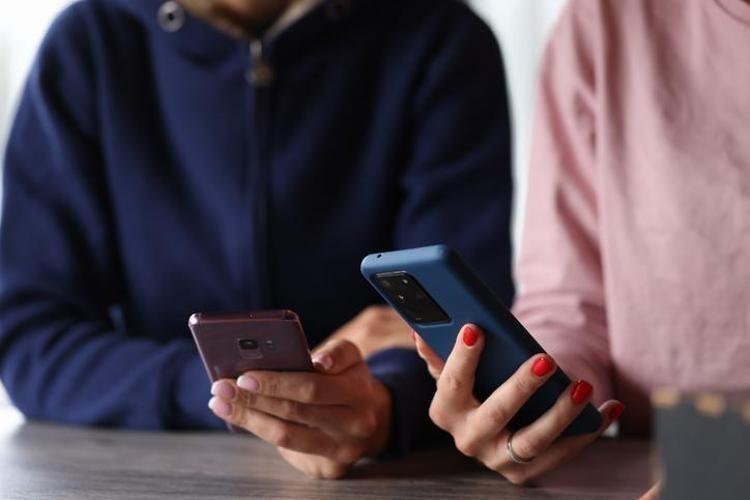 Milyonlarca telefon için tehlike çanları çalıyor Güncellemeyen yandı: Banka hesaplarınız bile riskte