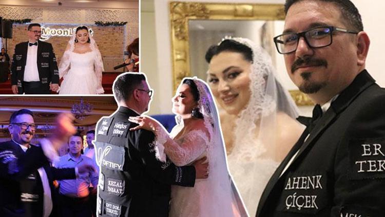 Düğün masrafını düşüren dahi damat Ceketine 20 tane reklam aldı: Görenler cep telefonuna sarıldı