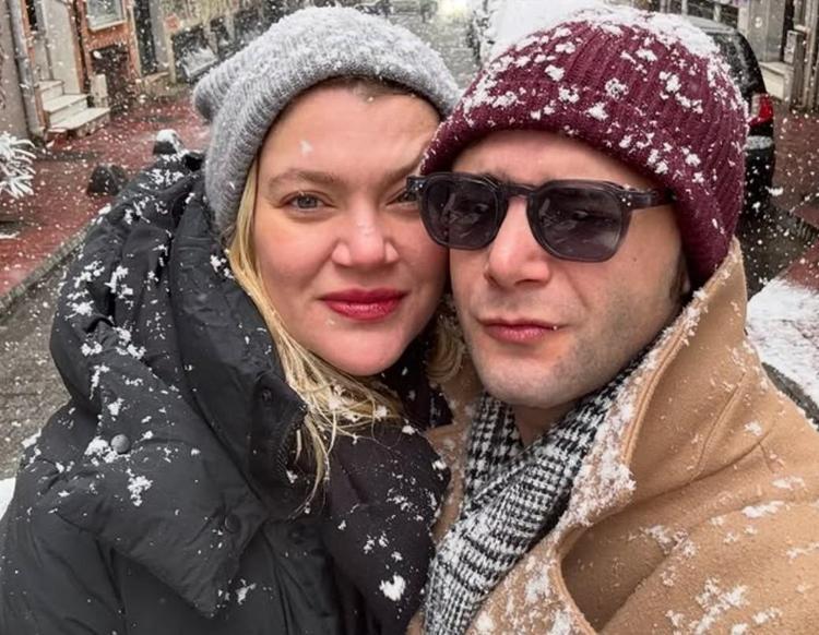 Derya Şensoy ve Yağız Can Konyalı nişanlandı Mutluluk pozlarına beğeni yağdı