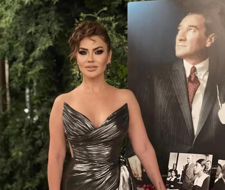 Lara içini döktü Beni üzenleri arkada bıraktım