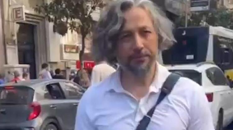 İlhan Mansız yeni imajıyla Nişantaşı’nda objektiflere yansıdı