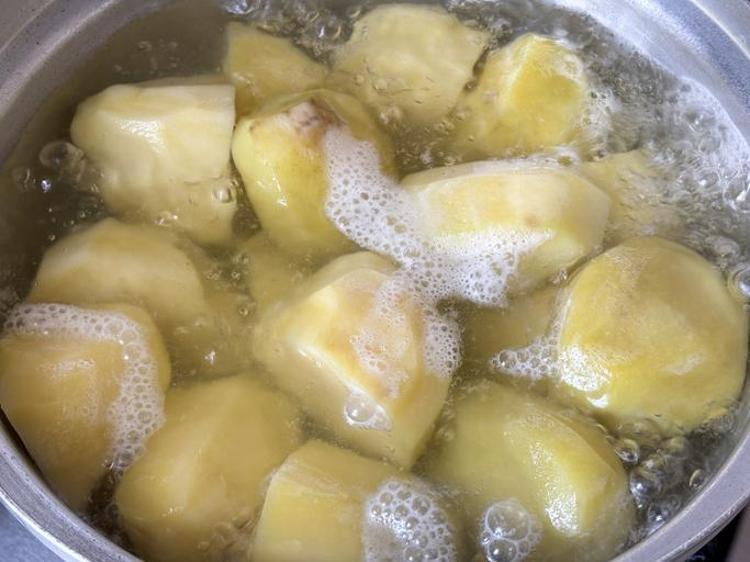 PATATES: SANILANIN AKSİNE TOKLUK ŞAMPİYONU