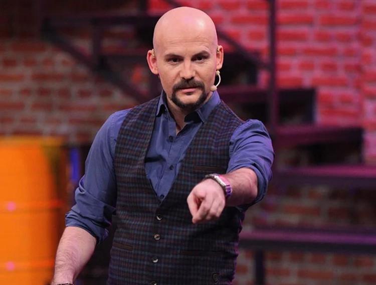 Fiziki ev teknik takip Komedyen Atalay Demirci tutuklandı