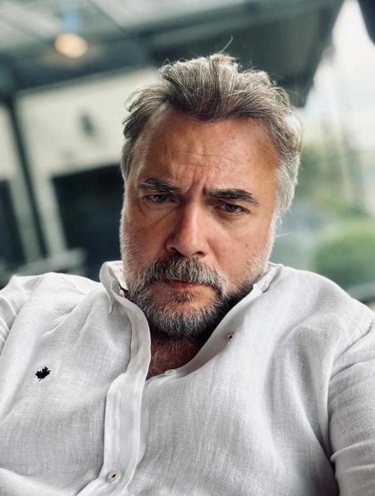 SEVENLERİNİ KORKUTTU