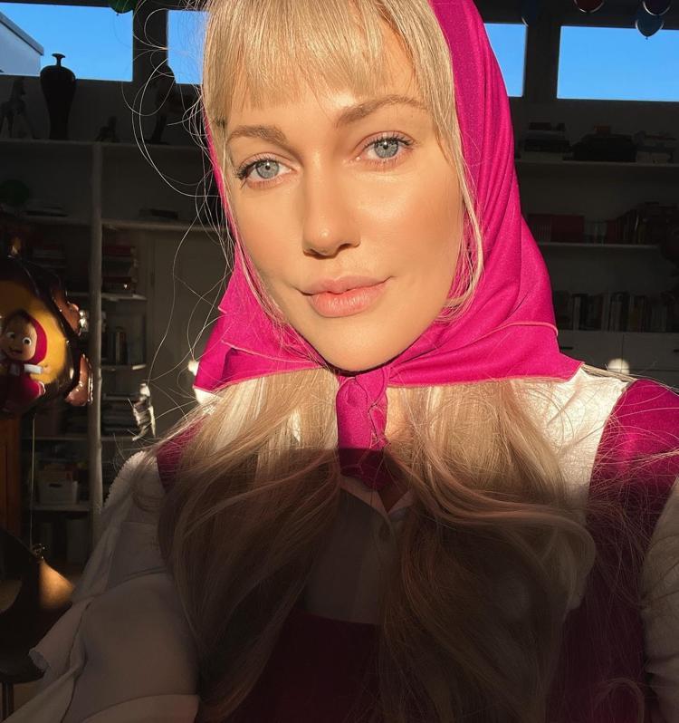 Meryem Uzerli doğal haliyle büyüledi