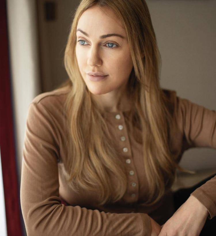 Meryem Uzerli doğal haliyle büyüledi