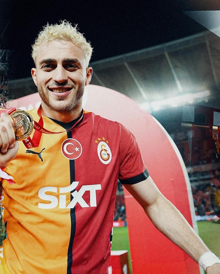 Barış Alper Yılmaz köpeğiyle horon oynadı, o anlar gündem oldu