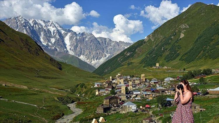KAFKASLARIN MODERN YÜZÜ: GÜRCİSTAN