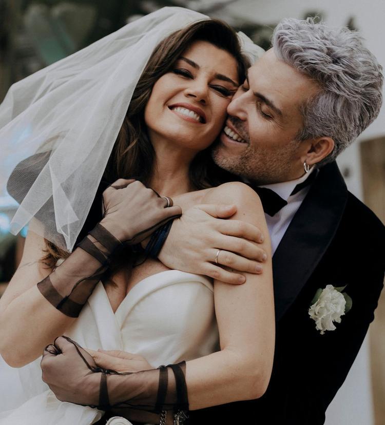Gökçe Bahadır ve Emir Ersoy çiftinden bebek müjdesi