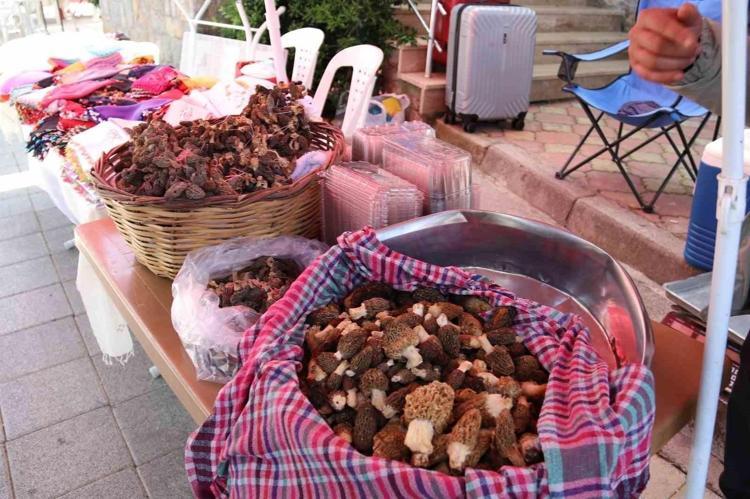 Kilosu 150 liradan kapış kapış satılıyor Yiyen etin tadını unutuyor: Gören tezgahın önünde kuyruk oldu
